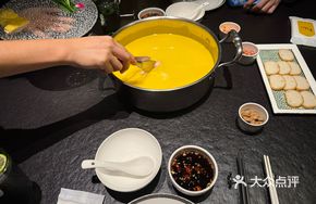 Golden Soup Bird's Nest Chicken Soup (8-hour Simmered)