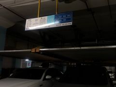 -环球港-停车场