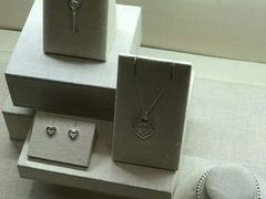 -Tiffany & Co.蒂芙尼
(广州太古汇店)