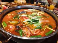 -亮欢寨酸汤鱼(沙冲路店)