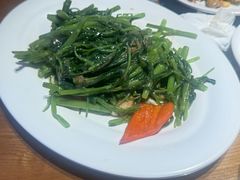-肥仔文澳门猪骨煲(南京西路店)