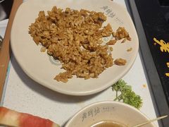 -老牌坊云南鱼豆花火锅(哈西万达店)