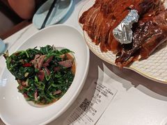 -梅利汴京烤鸭•开封豫菜地标店(东大街店)