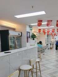 -米娜护肤造型