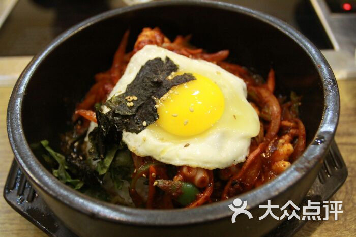 八爪鱼石锅拌饭