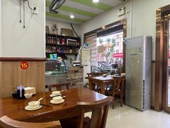 -正宗开封黄家灌汤小笼包子