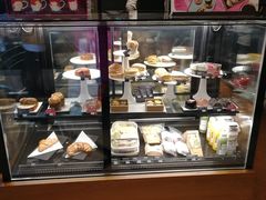 面包甜点陈列柜-星巴克(北京建威大厦店)