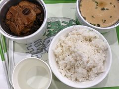 -老乡鸡(亳州路天庆大厦店)