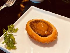 原只鲍鱼鸡粒酥-北京四季酒店·采逸轩