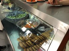 -牛一嘴·兰州牛肉面·大盘鸡(财富中心店)