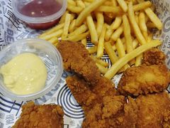 -TRIPS BURGER(大钟寺店)