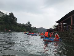 景点-龙井峡漂流