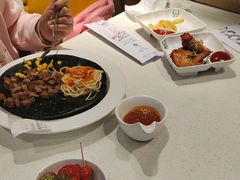 -汤姆家的牛排意面披萨(新城市广场店)
