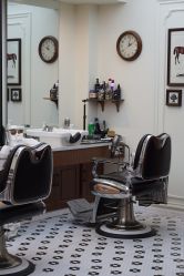 -理昂男士理发店 Barber shop