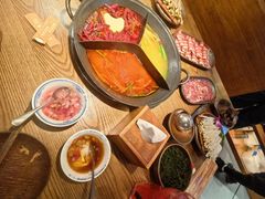 -巴卤社老火锅(财富店)