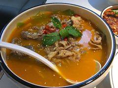 酸汤肥牛-花椒俏川菜小馆(南海万达店)