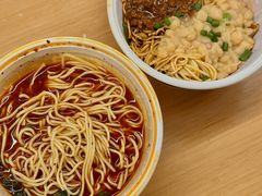 -全季酒店(重庆李子坝牛角沱地铁站店)