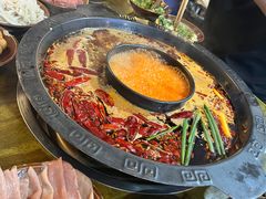 -黄潇洒老火锅(九眼桥宏济巷店)