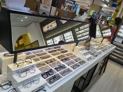 -三叶眼镜城(八佰伴店)