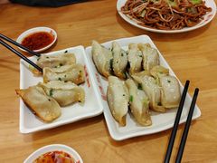 -小姜锅贴(凤凰街店)