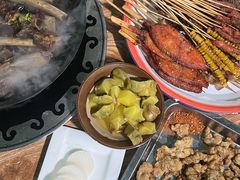 -茸梅路右拐龙虾-农家菜(松江店)