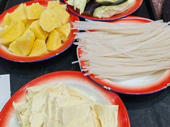 -边江铁锅炖鱼(振八街店)