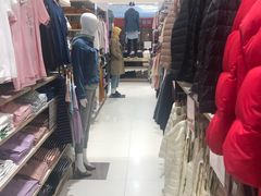 -优衣库(上海金桥国际商业广场店)