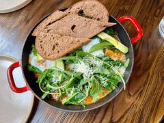 牧场鲜炖锅-Brut Eatery Wine Bar & Restaurant (建国东路店)