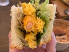 营养滑蛋炸虾三明治-Ginko银子(青龙街店)