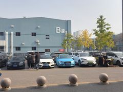 -燕莎奥特莱斯购物中心