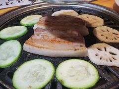 -唯成•韩国炭火烤肉 유성고기