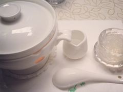 红豆燕窝-燕庭·纯燕窝·甜品下午茶(南京西路店)