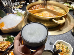 -湊湊火锅·茶憩(杭州湖滨银泰in77店)