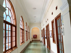 -香港大学