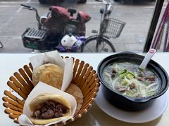 -闫家驴肉老店(华电一校店)