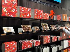 -Laderach 莱德拉(上海环贸iapm店)