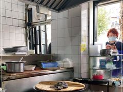 -黄阿姨锅贴大王(万航渡路店)