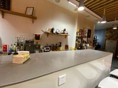 -留白咖啡(人民巷八号大院店)