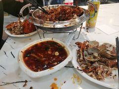 -凤凰路何眼镜香辣蟹(花果园店)