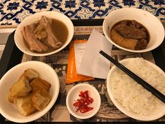 -黄亚细肉骨茶(仰光路店)
