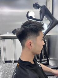 -Tloml salon