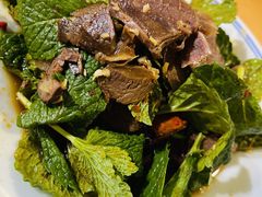 薄荷牛肉-蜗牛的家旅行主题云南菜餐厅.小酒馆(护国寺店)