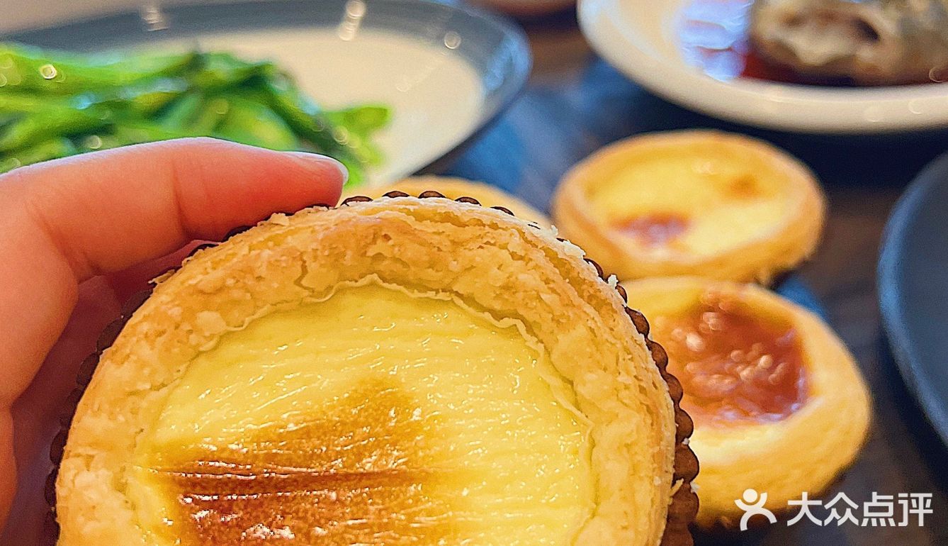 在天愿做比翼鸟，在外要吃天比高