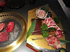 -铭牛烧肉·和牛海鲜自助(高新月牙湖店)