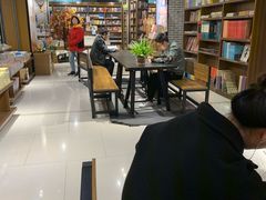 -南岸新华书店