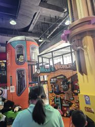 -欧酷世界动力星球(王府井奥莱UP TOWN店)