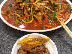 炒牛犊肉-靖远三虎特色羊羔肉