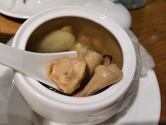 菌菇老母鸡汤-费大厨辣椒炒肉(万家丽一店)