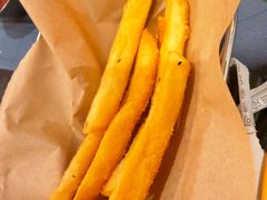 -必胜客(尹山湖歌林公园店)