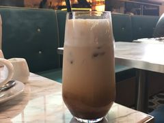 -La Mer Restaurant & Lounge